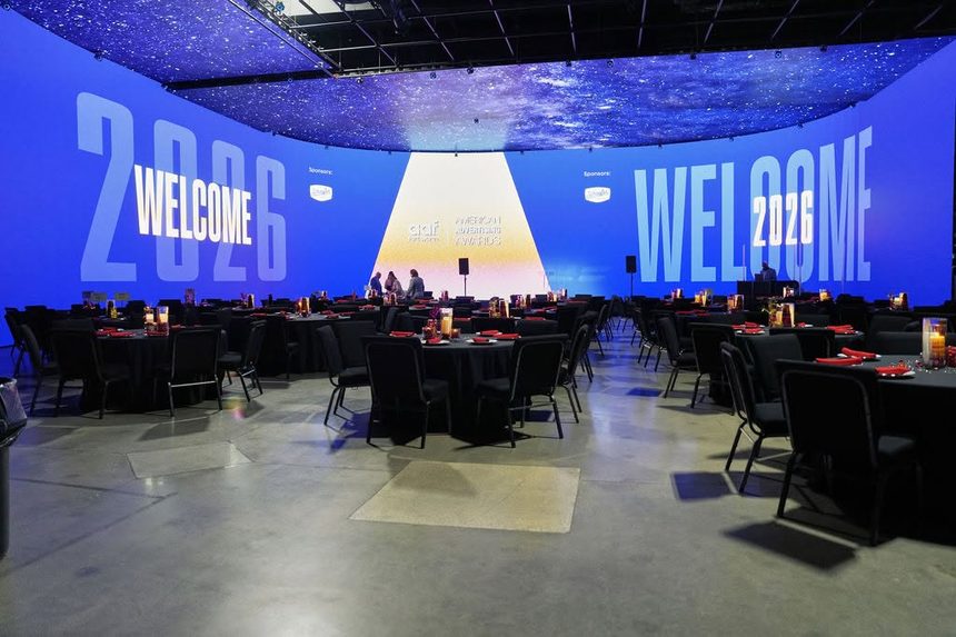 Immersive screen design detail